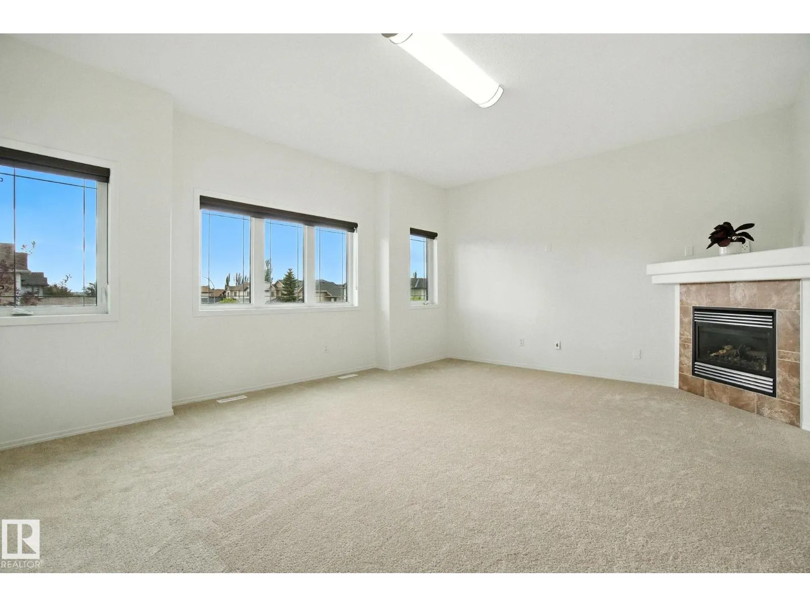 16765 112A ST NW