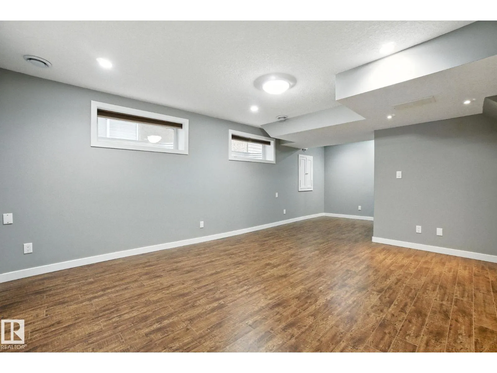 16765 112A ST NW