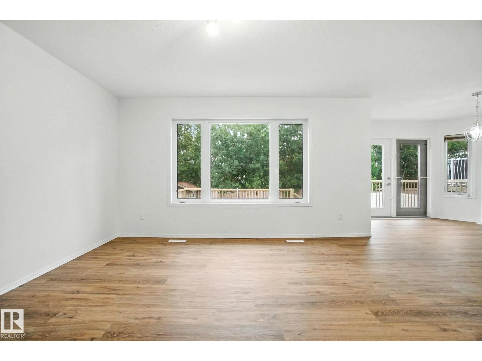 16765 112A ST NW