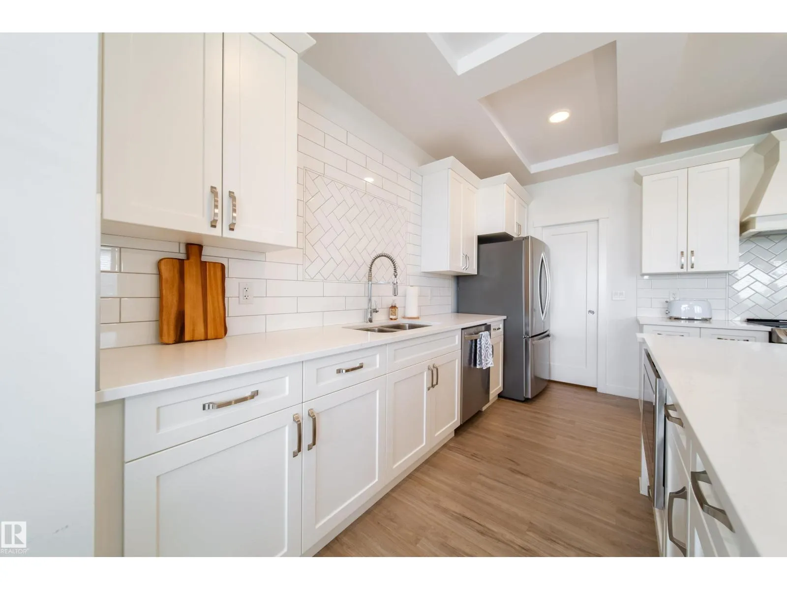 6204 67 ST