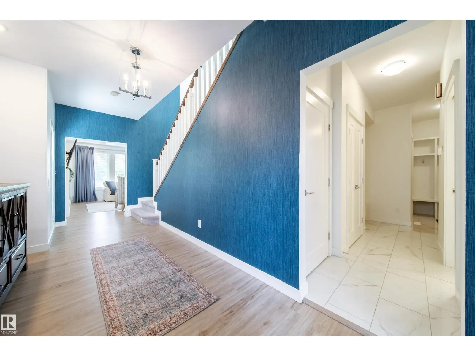 6204 67 ST