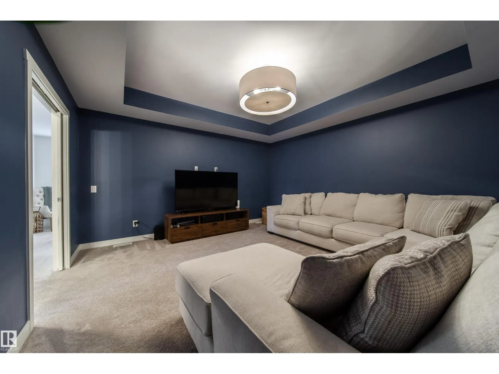 6204 67 ST