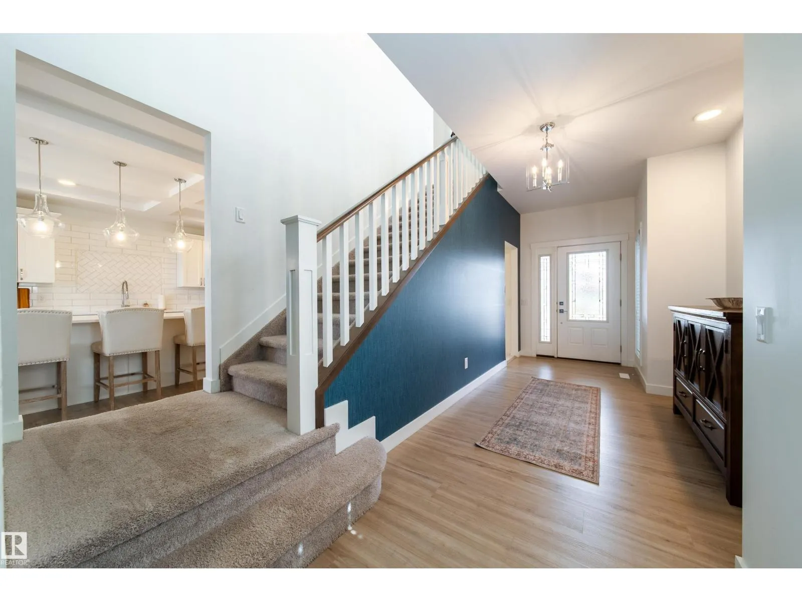 6204 67 ST