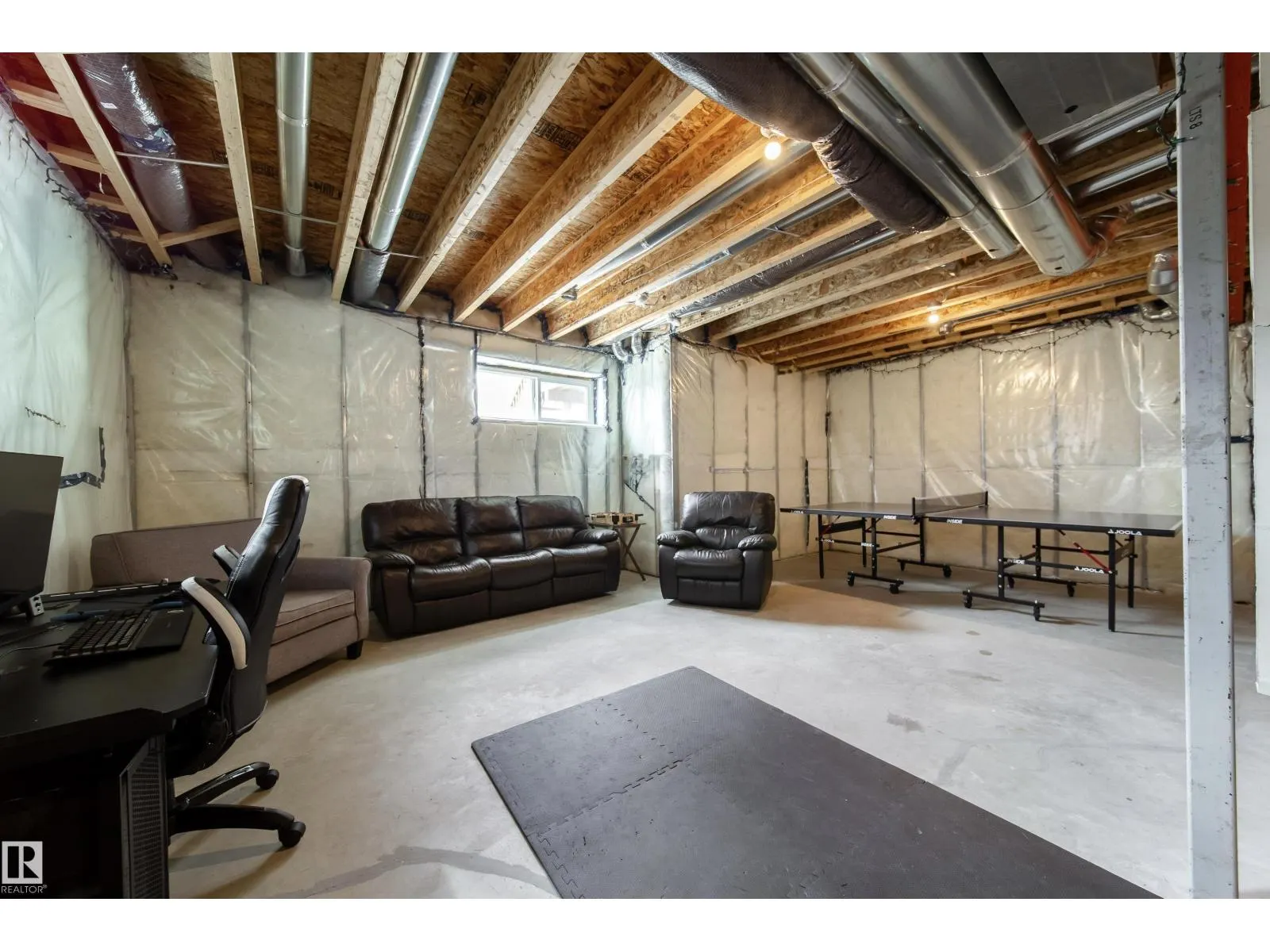 6204 67 ST