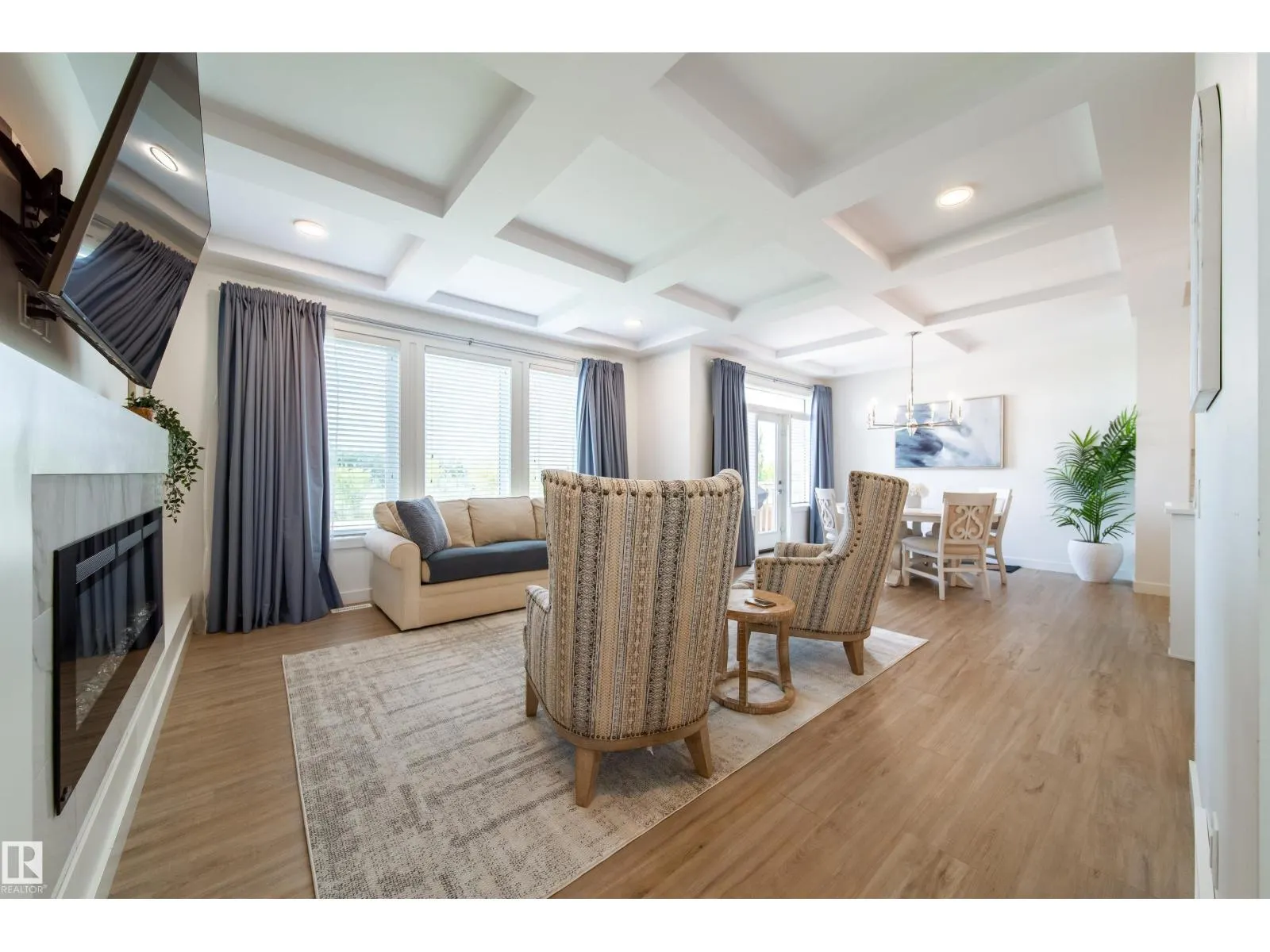 6204 67 ST
