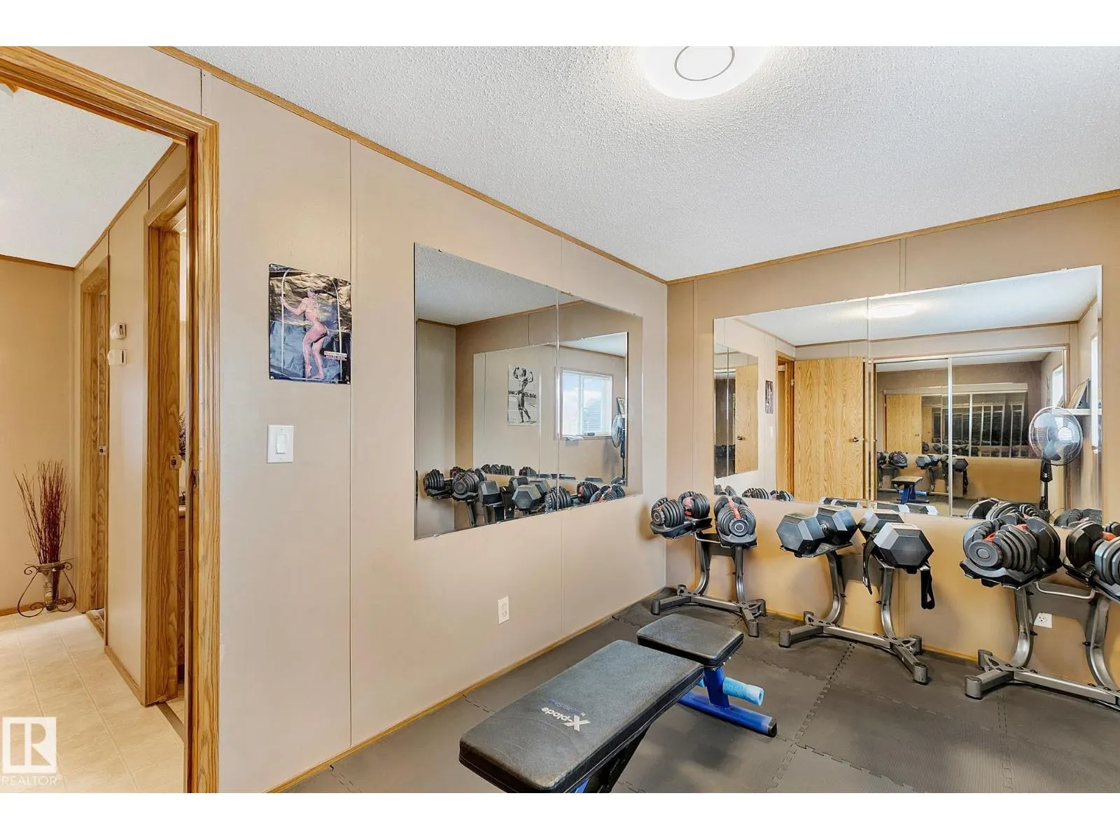 3407 Lakeview PT NW