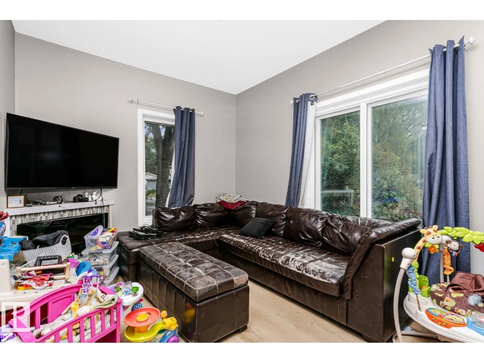 11810 55 ST NW