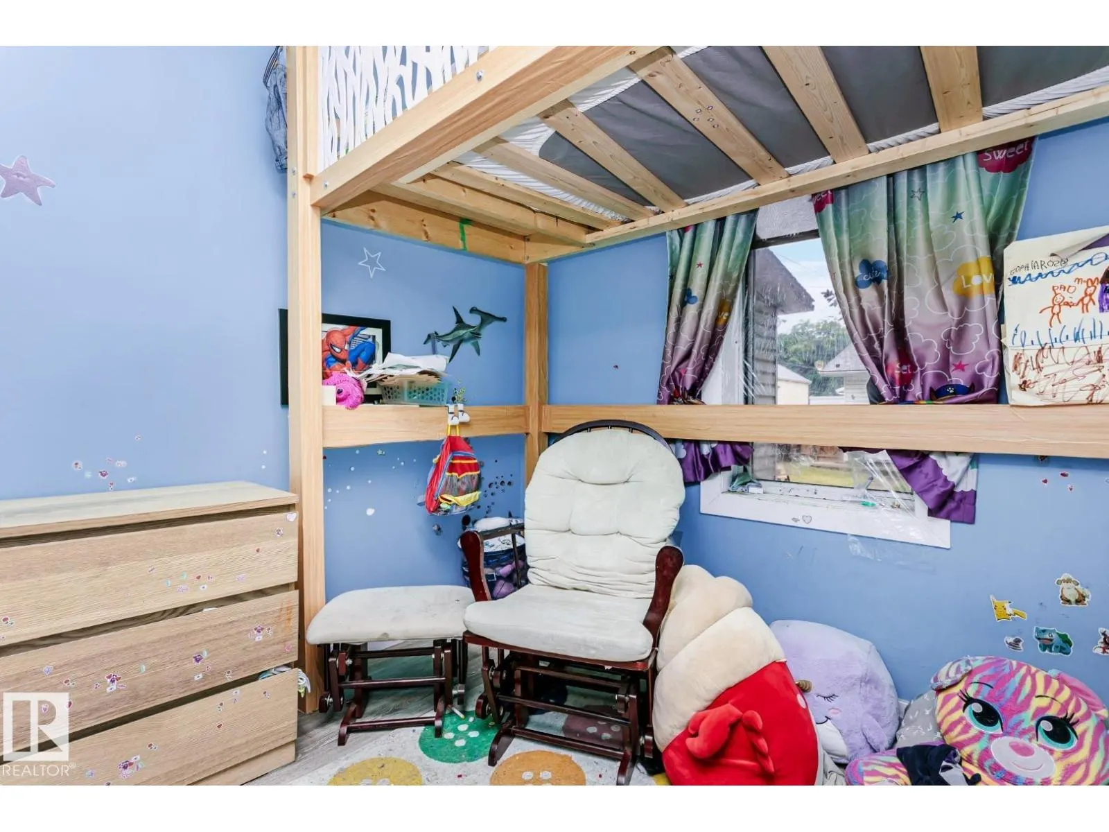 11810 55 ST NW