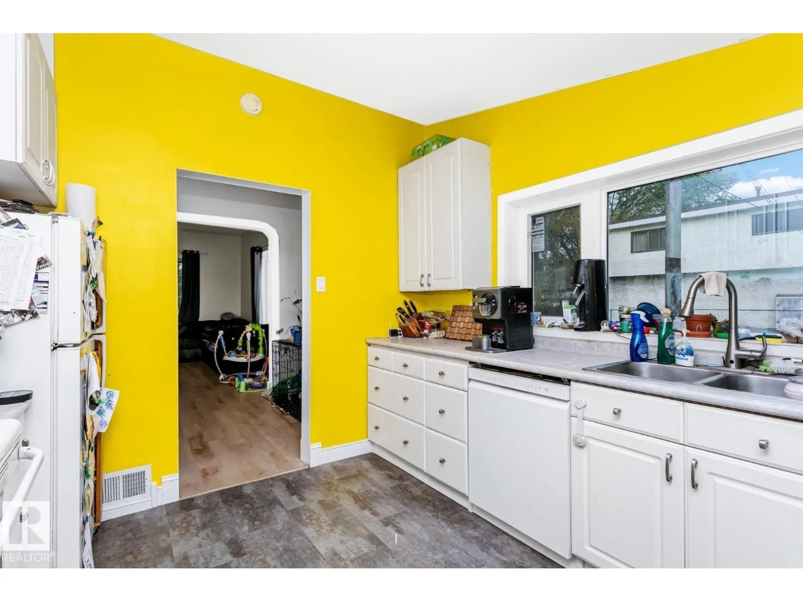 11810 55 ST NW