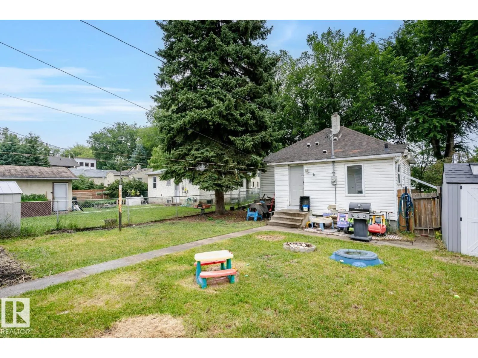 11810 55 ST NW