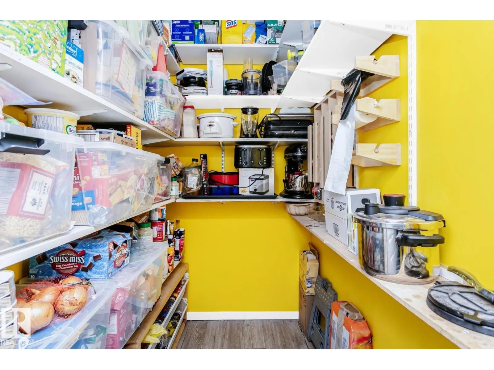 11810 55 ST NW