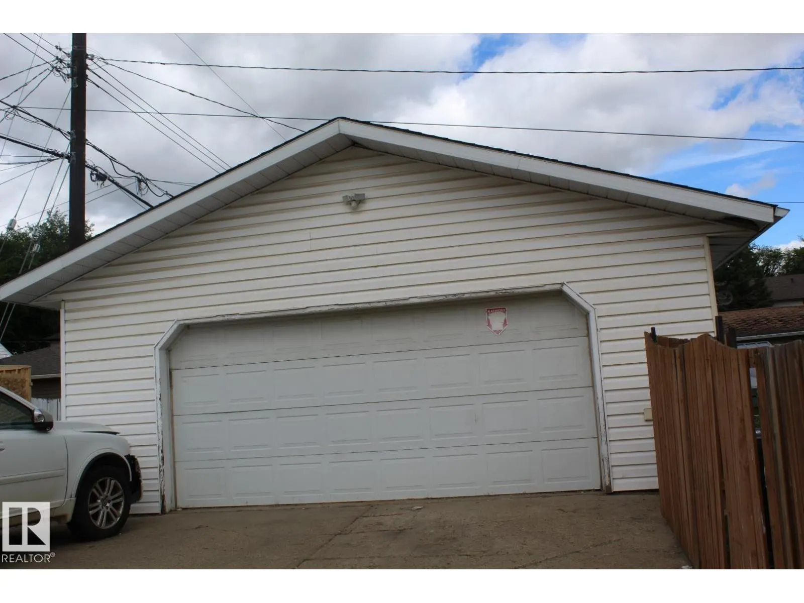 11810 55 ST NW