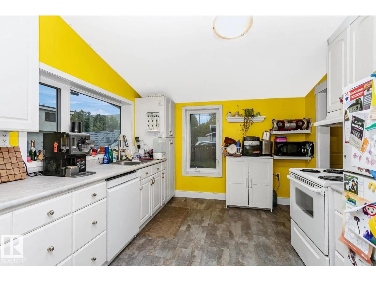 11810 55 ST NW
