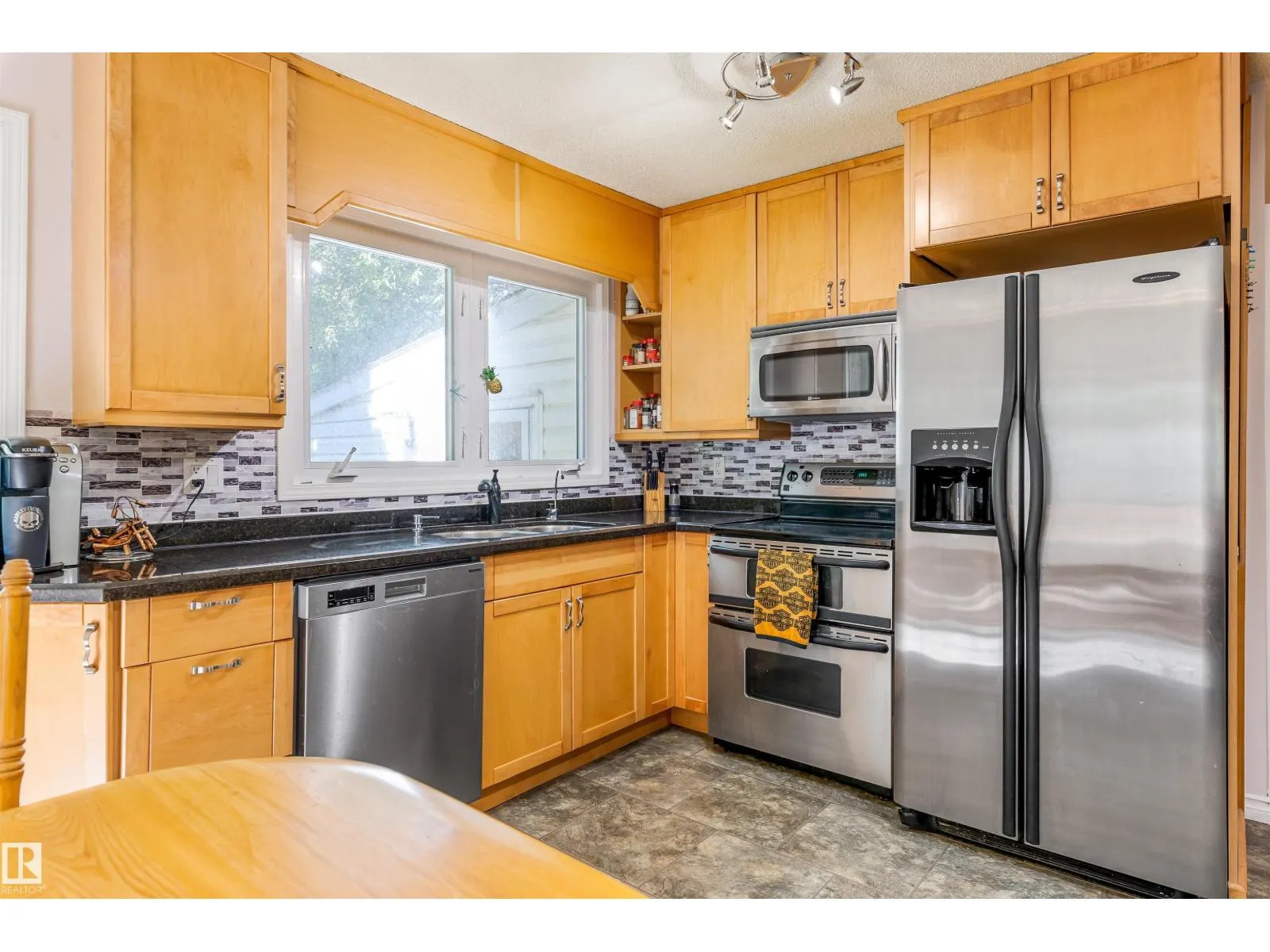 1700 LAKESIDE DR