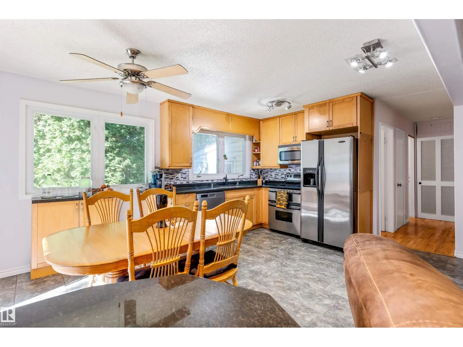 1700 LAKESIDE DR