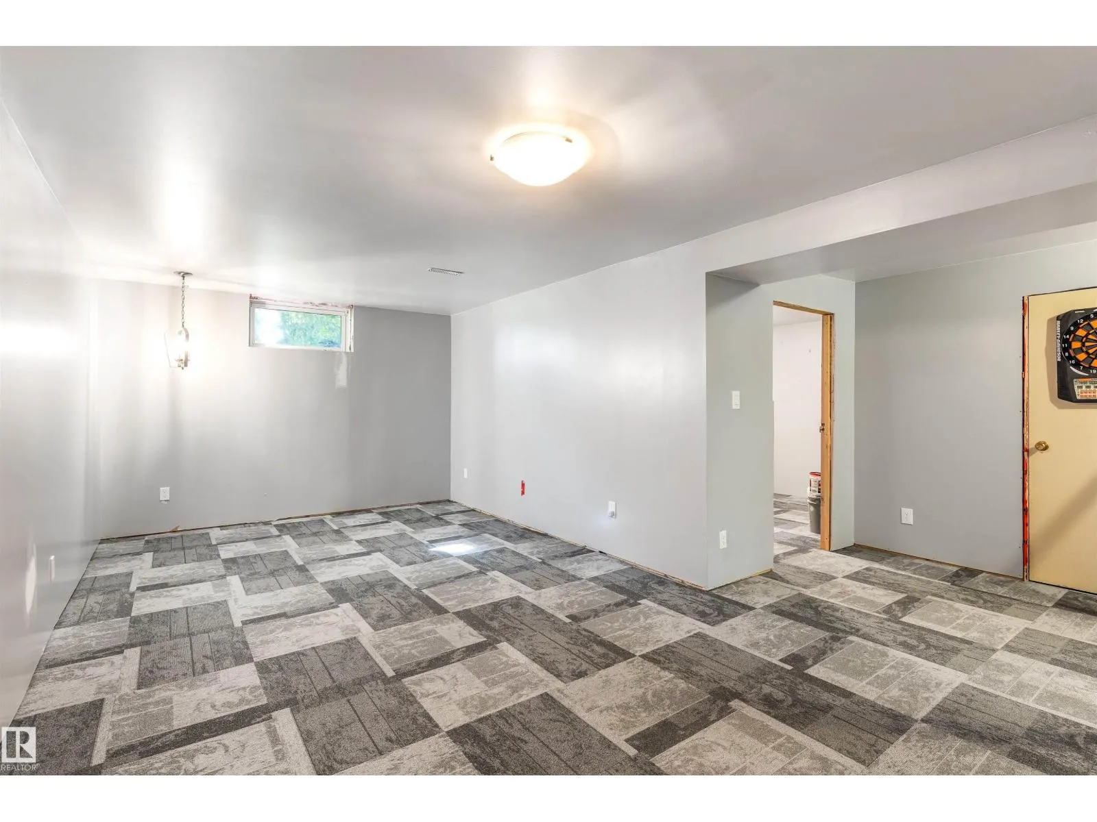 1700 LAKESIDE DR