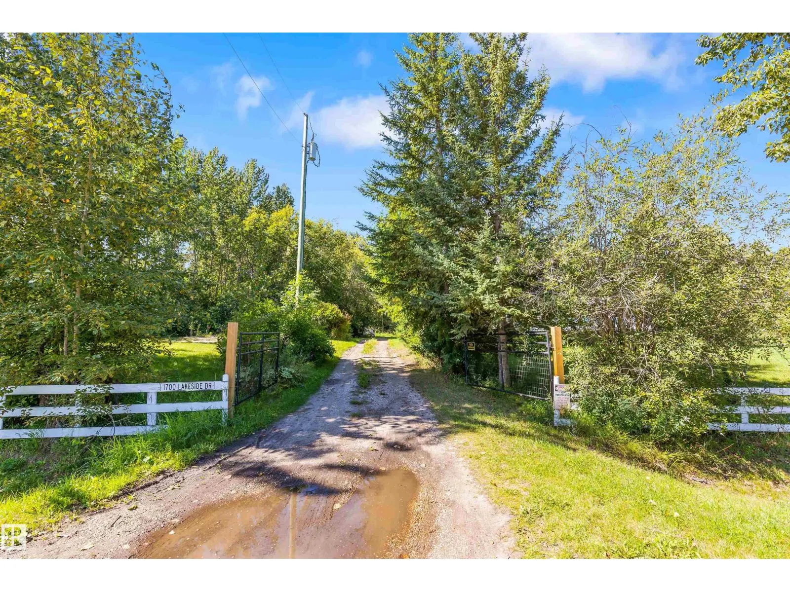 1700 LAKESIDE DR