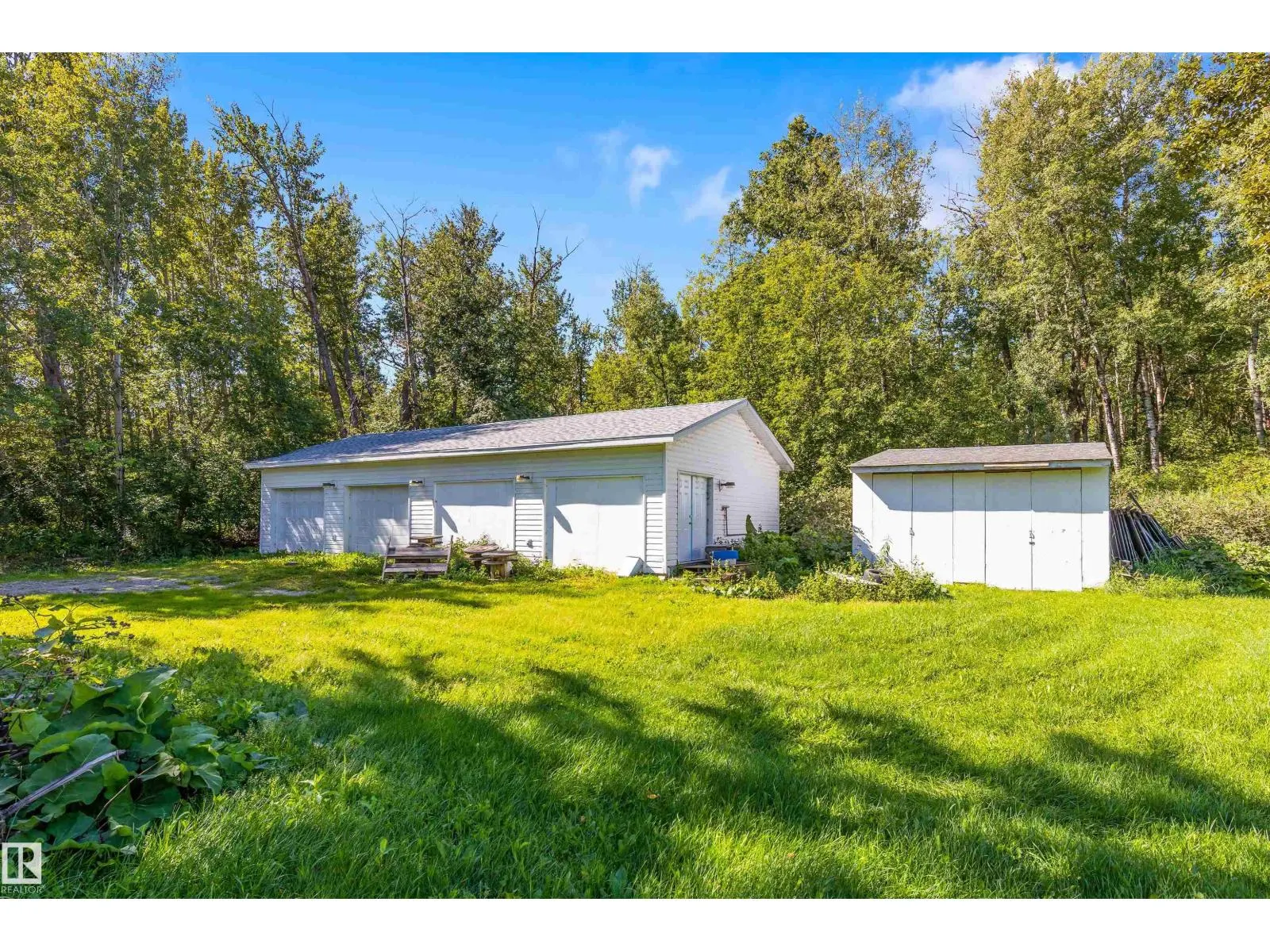 1700 LAKESIDE DR