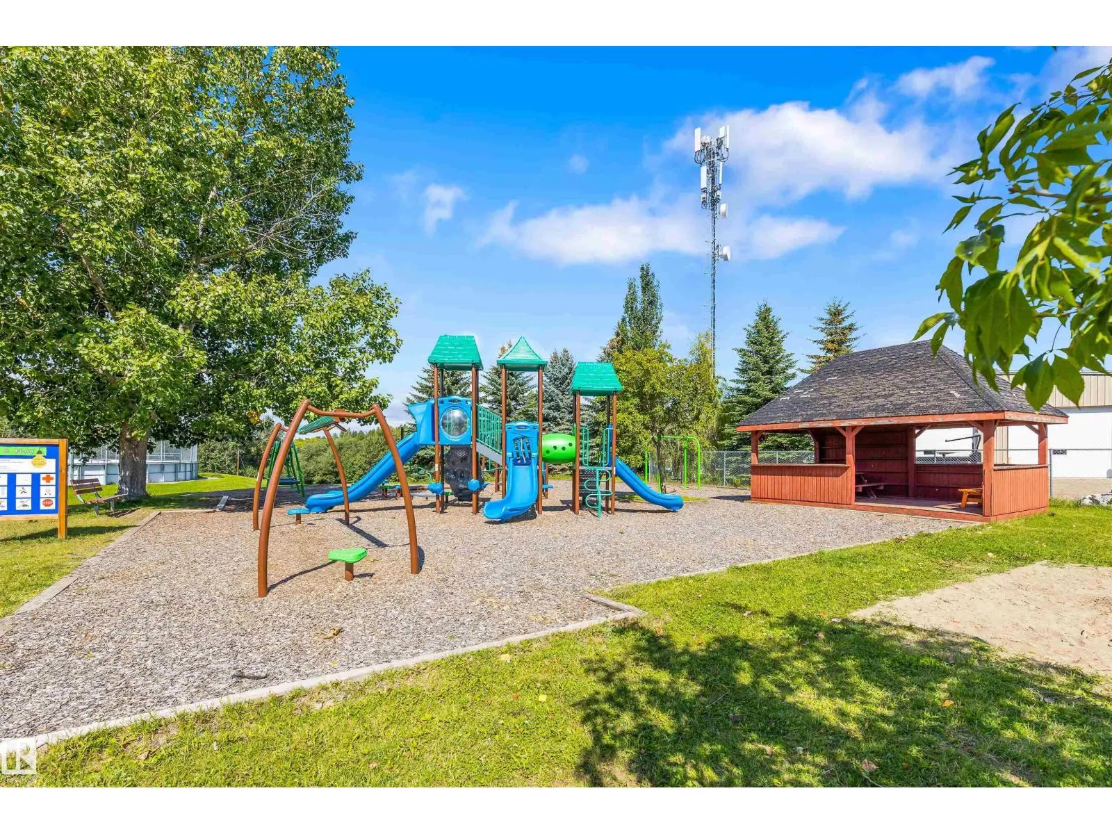1700 LAKESIDE DR