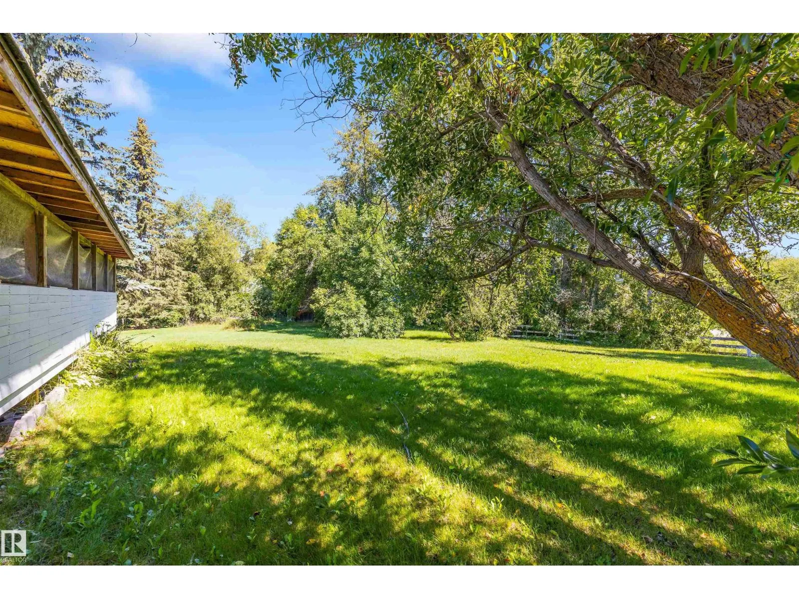 1700 LAKESIDE DR