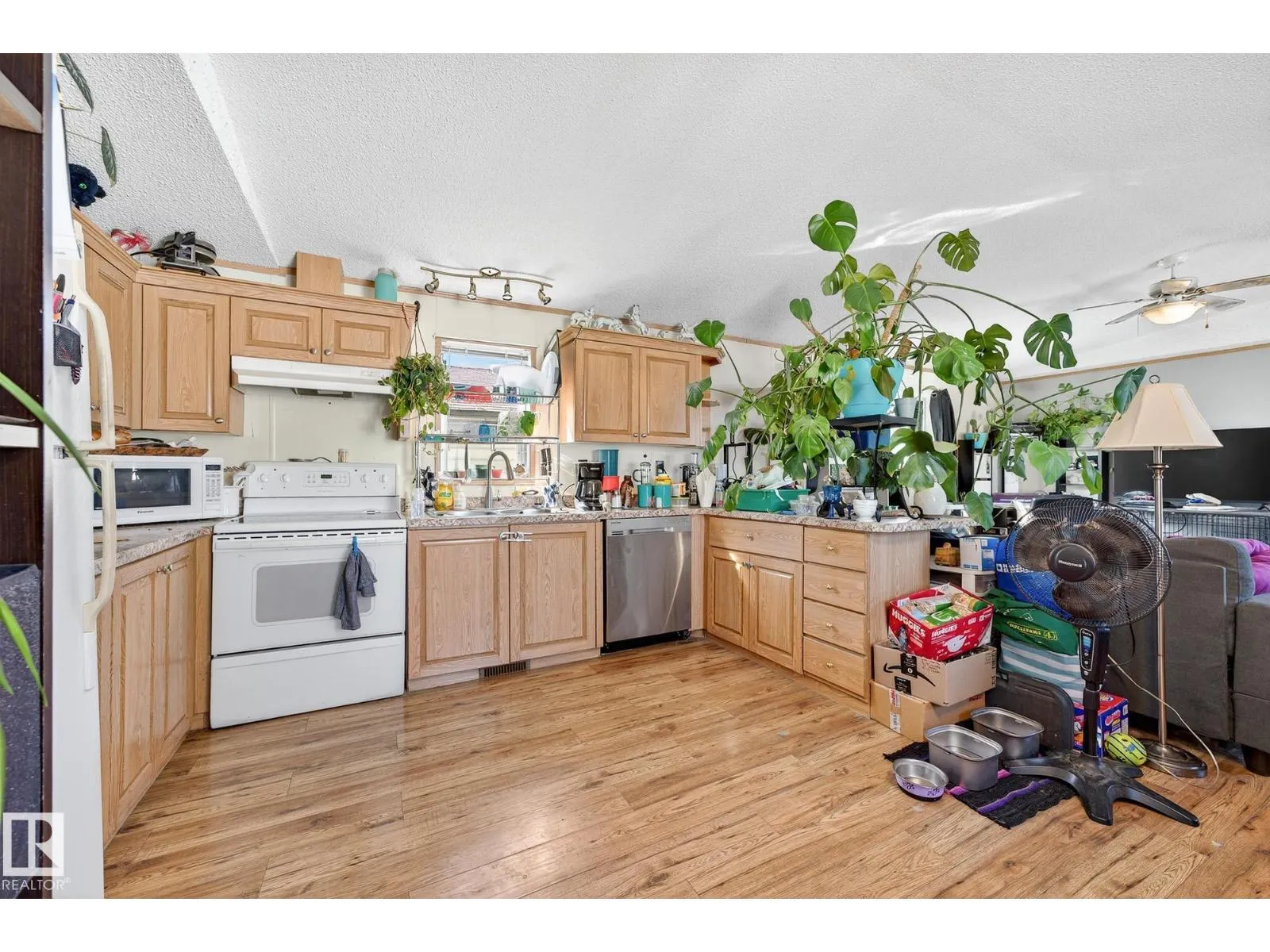 #149 3400 48 ST