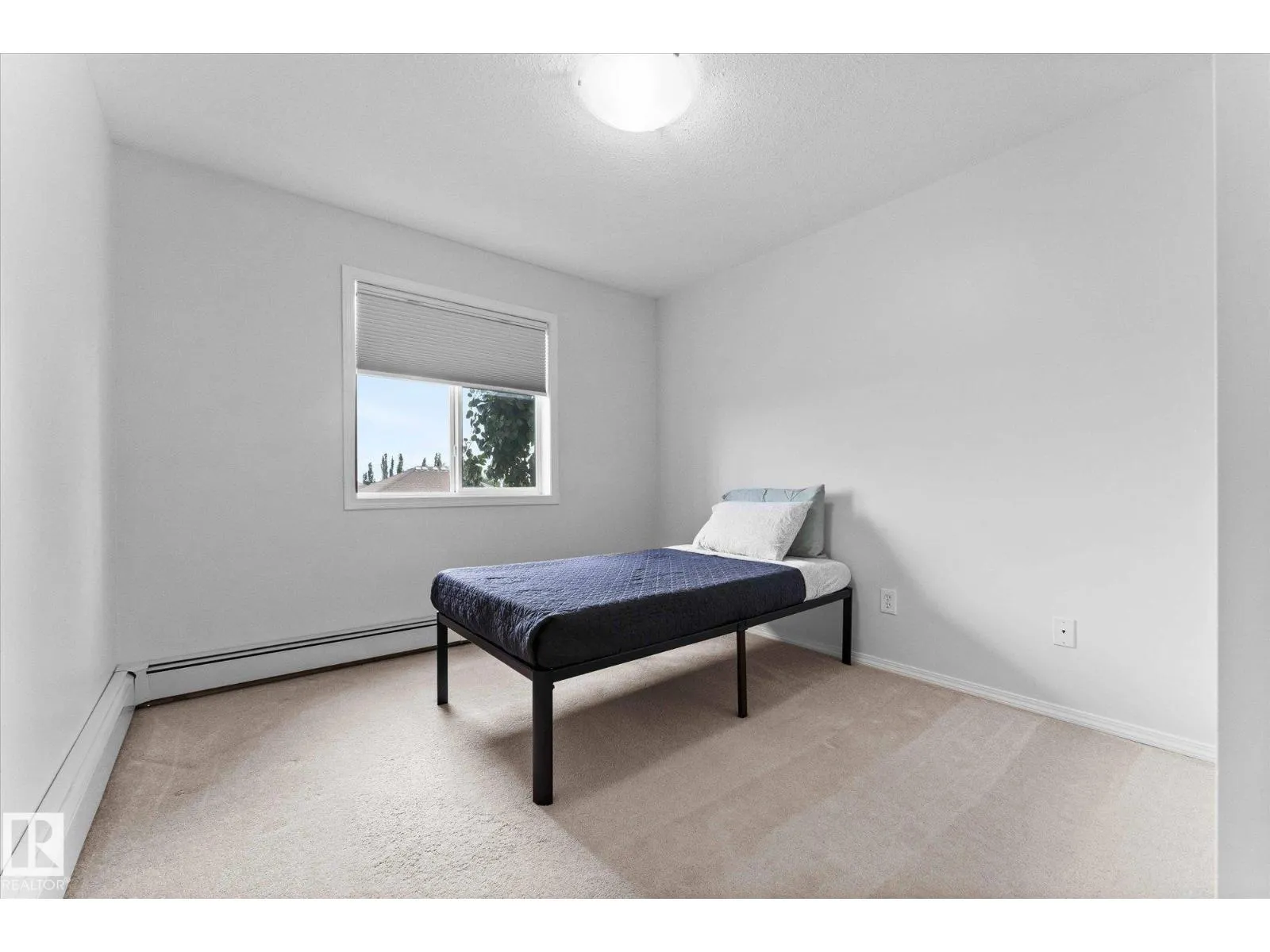#305 4307 43 AV