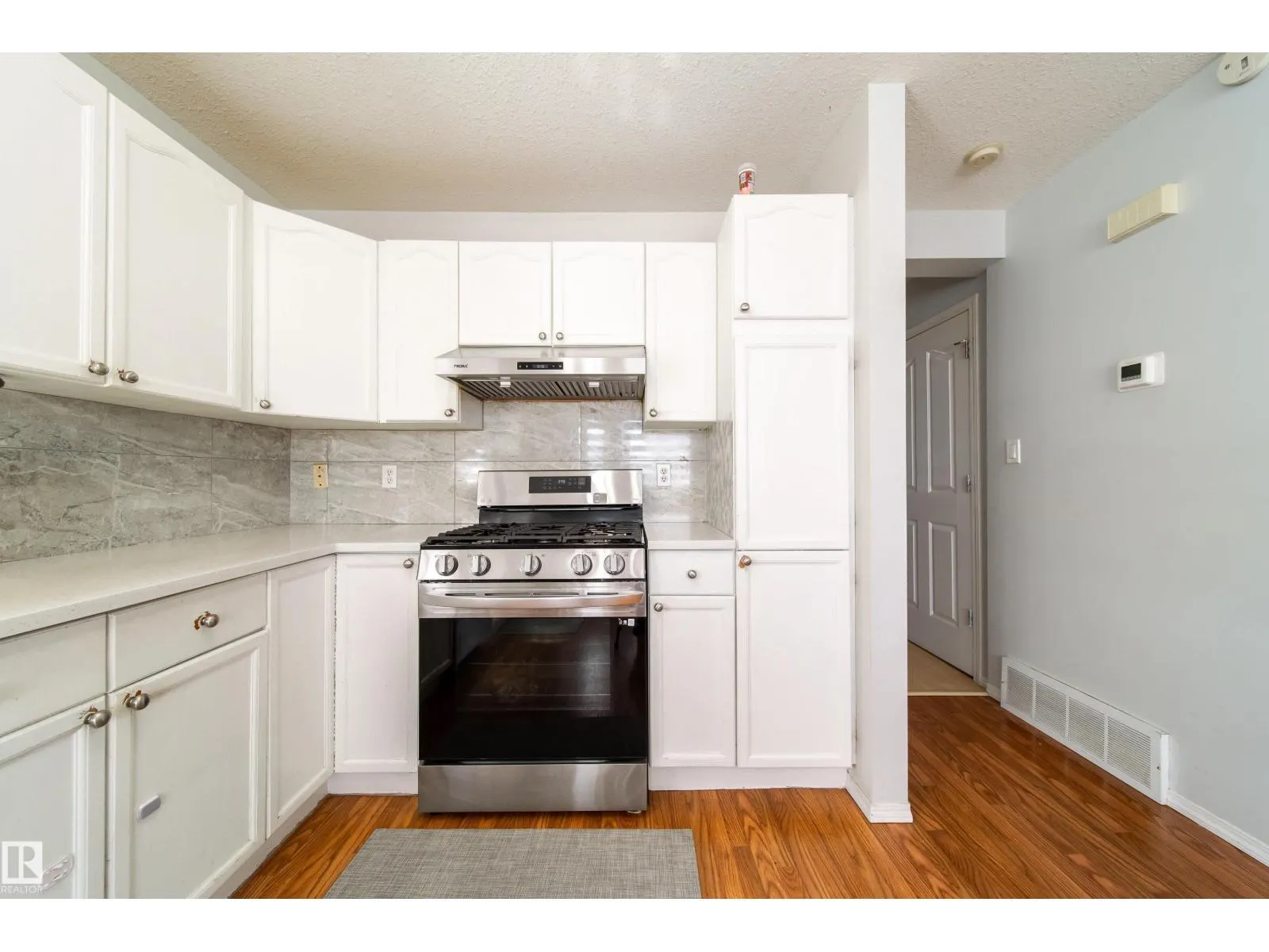 1905 36 AV NW