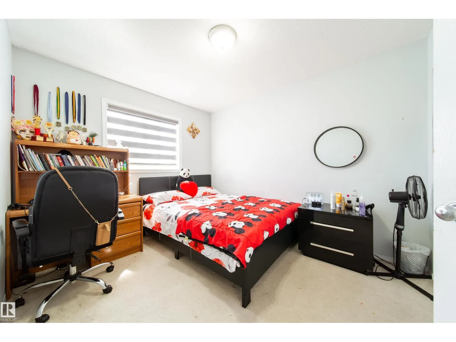 1905 36 AV NW