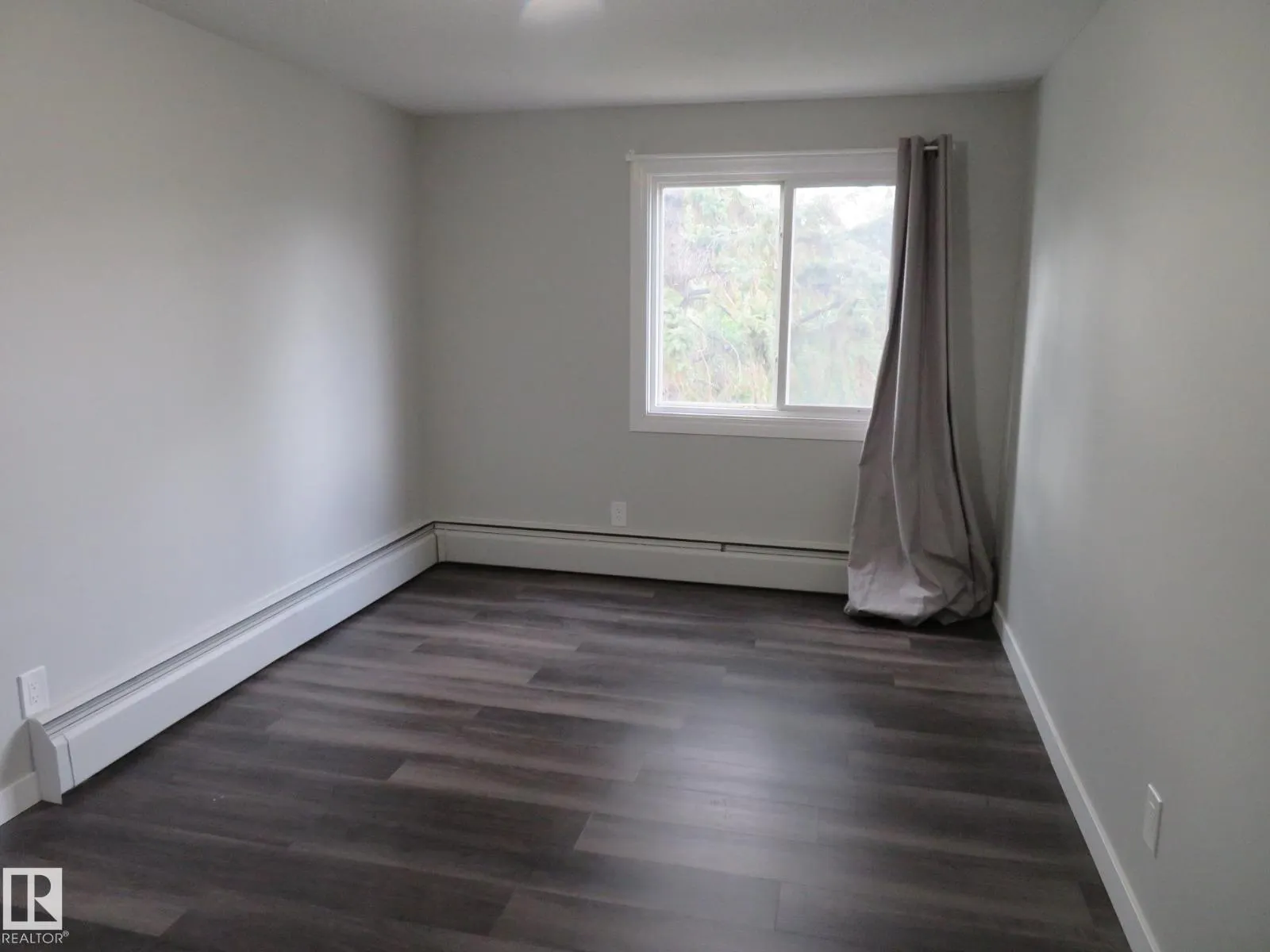 #205 7805 159 ST NW