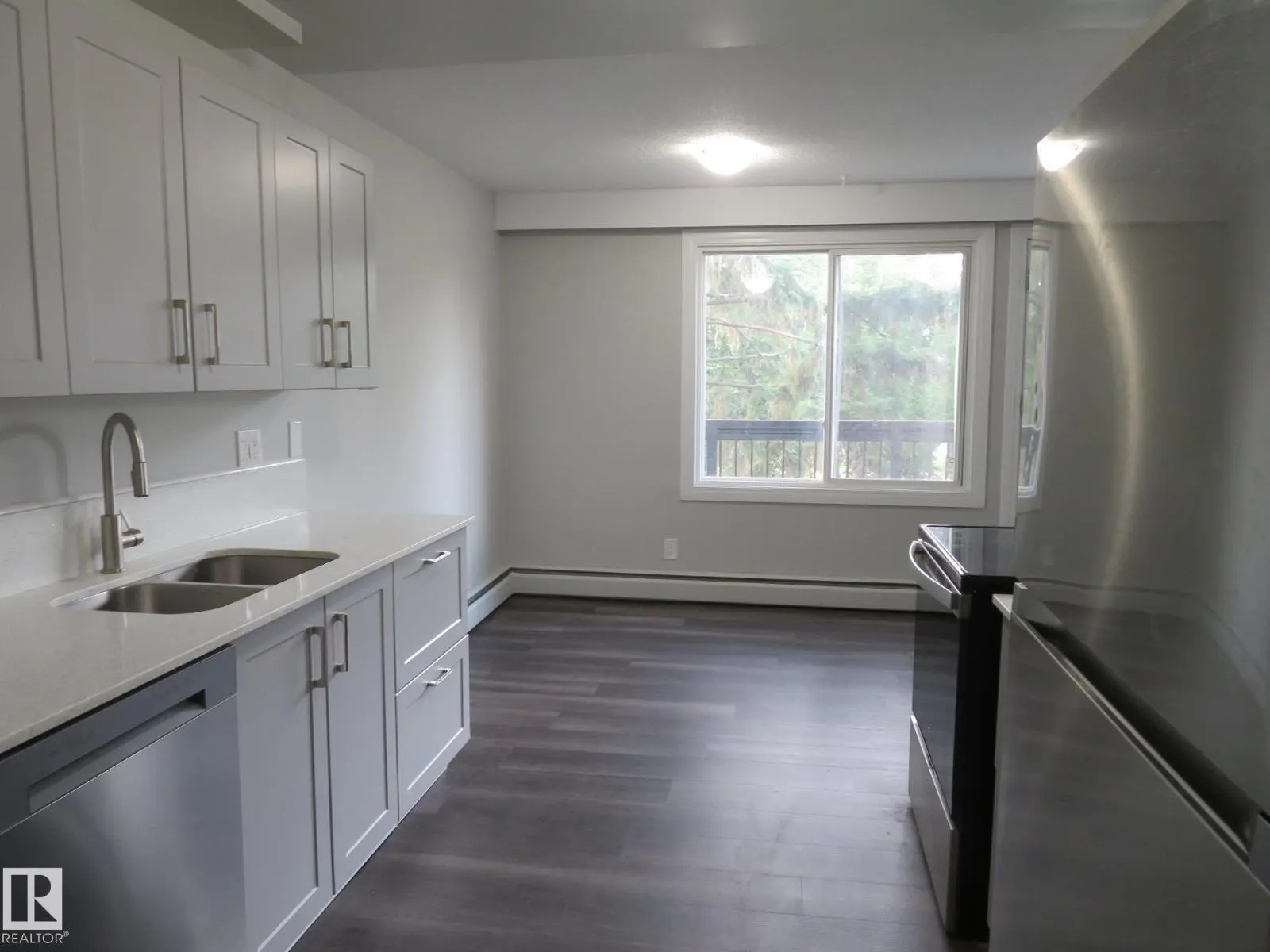 #205 7805 159 ST NW