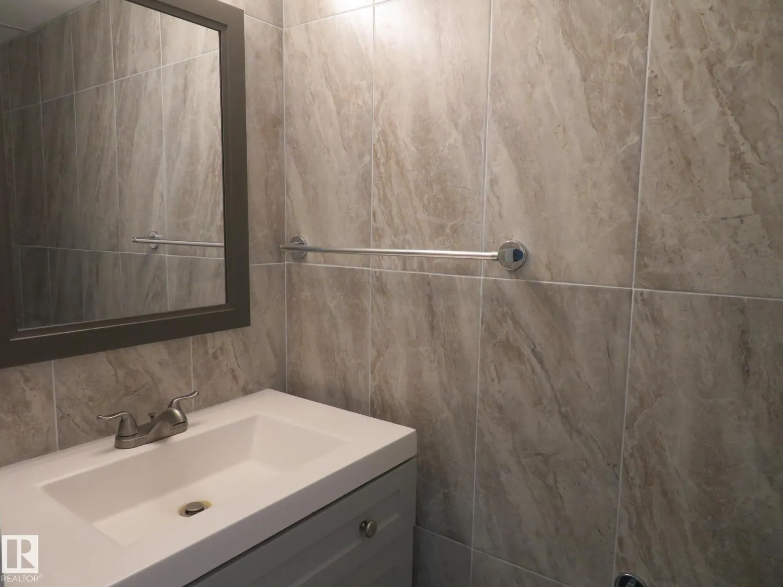 #205 7805 159 ST NW