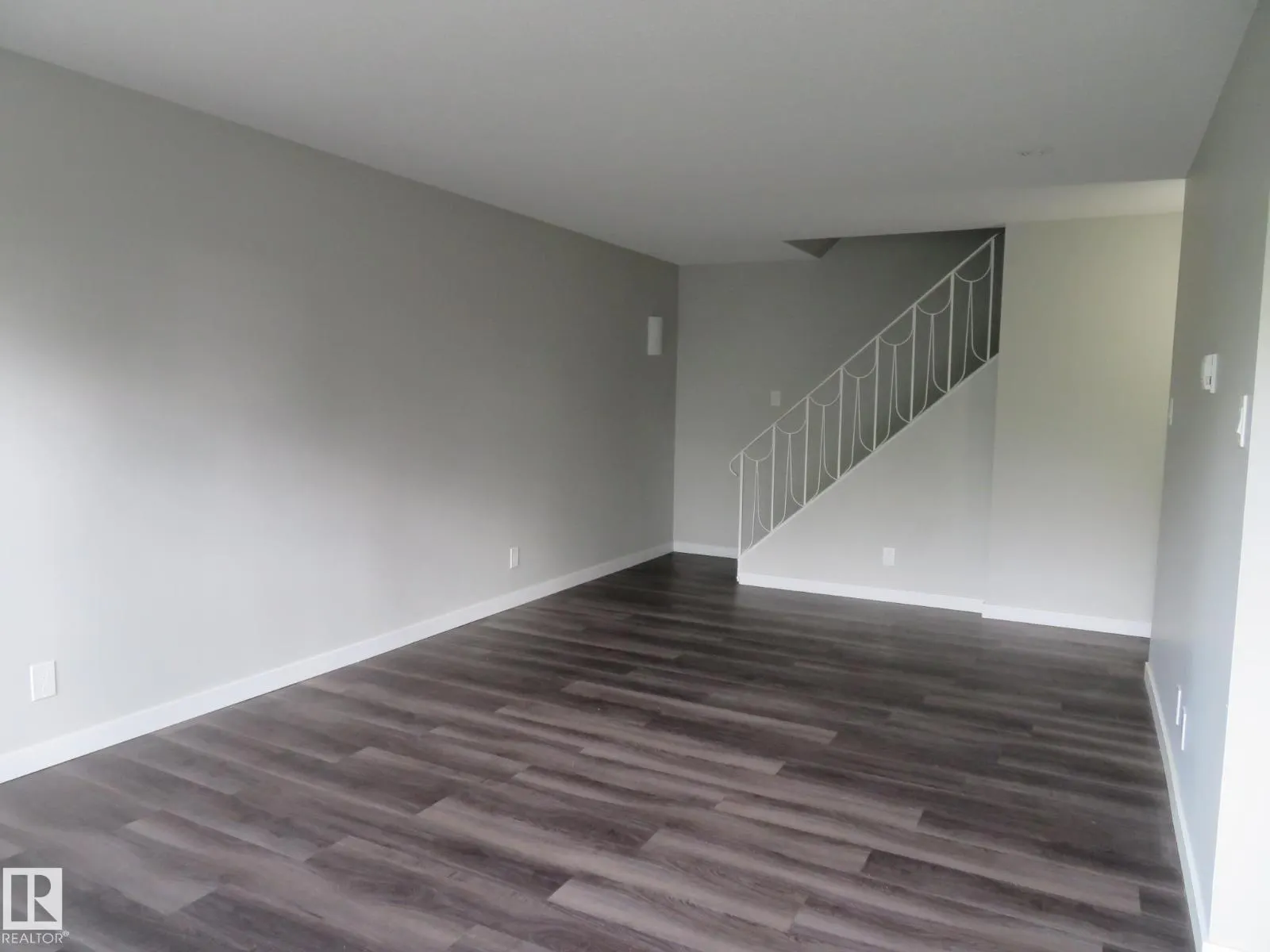 #205 7805 159 ST NW