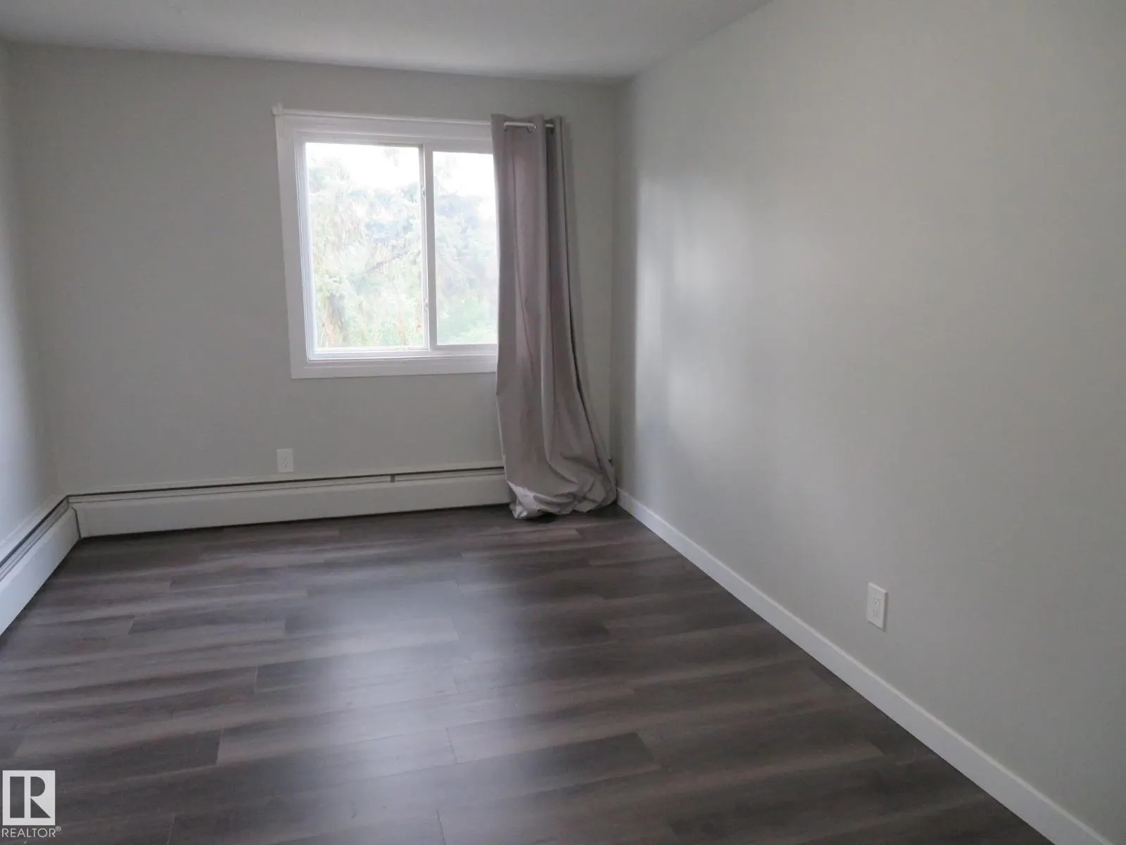 #205 7805 159 ST NW