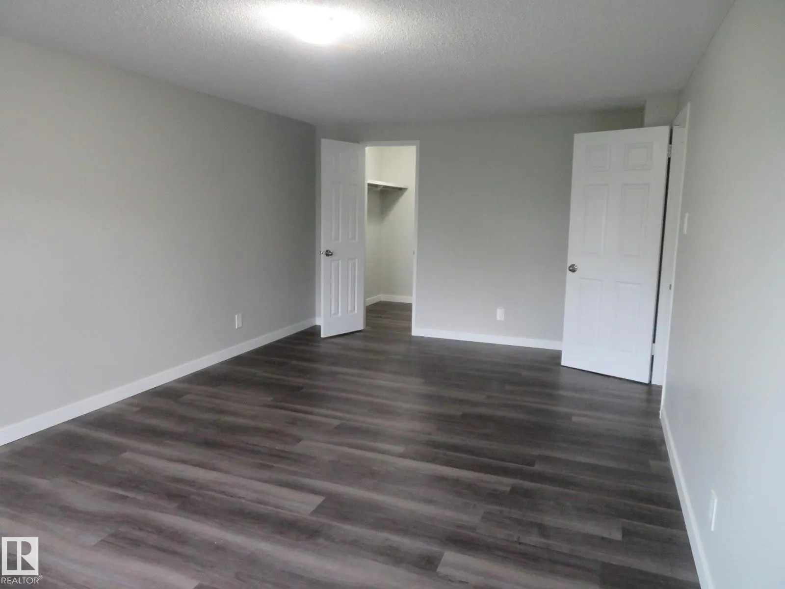 #205 7805 159 ST NW