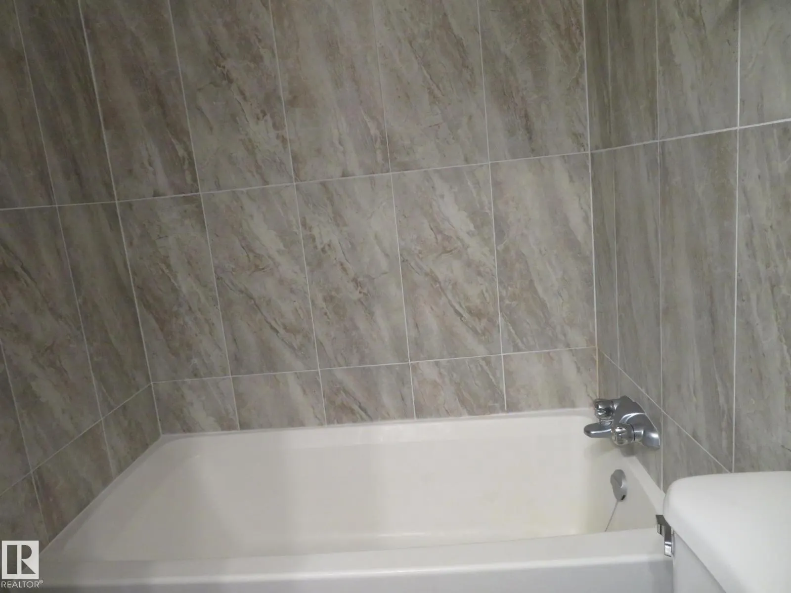 #205 7805 159 ST NW