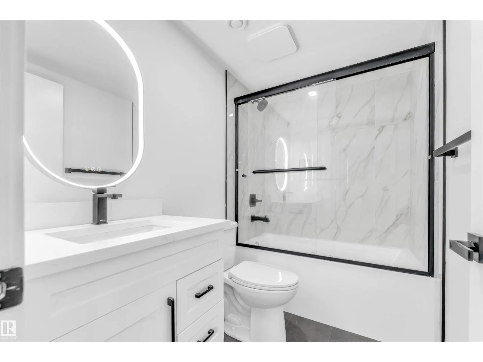 13604 139 ST NW