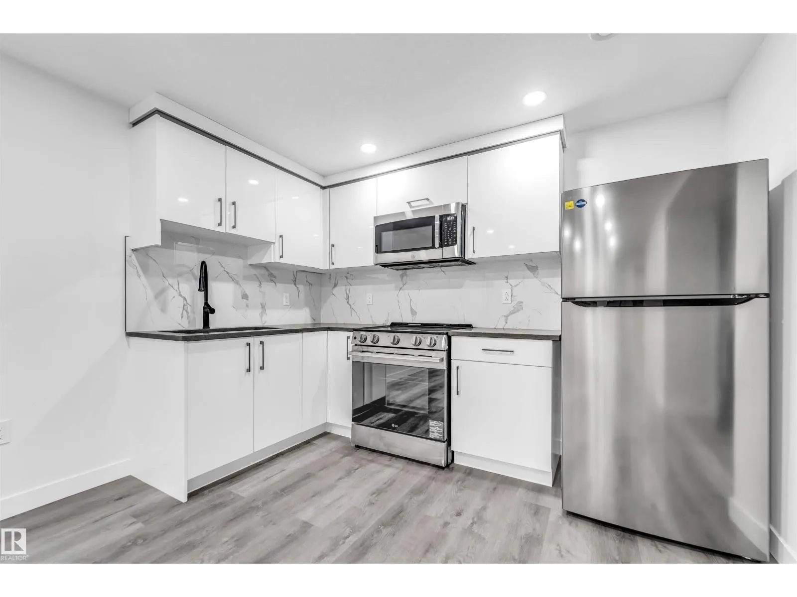 13604 139 ST NW