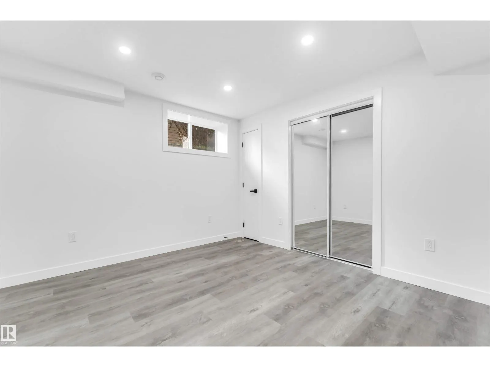 13604 139 ST NW