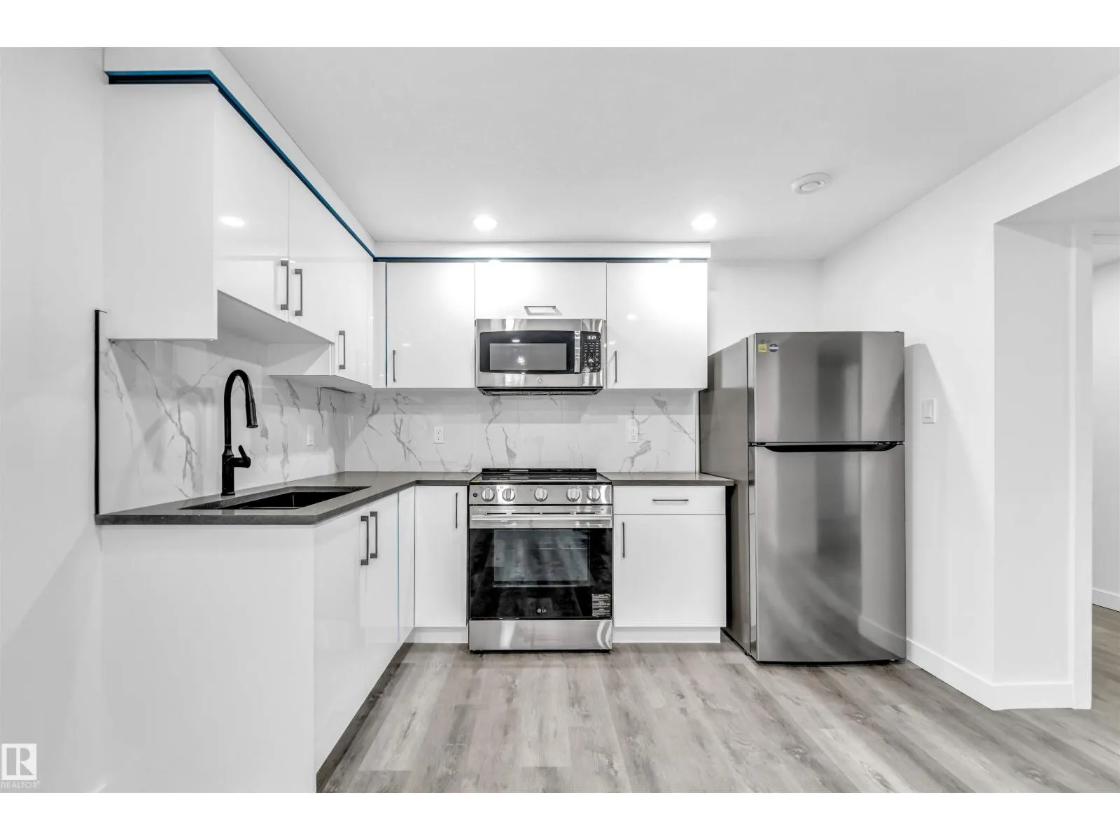 13604 139 ST NW