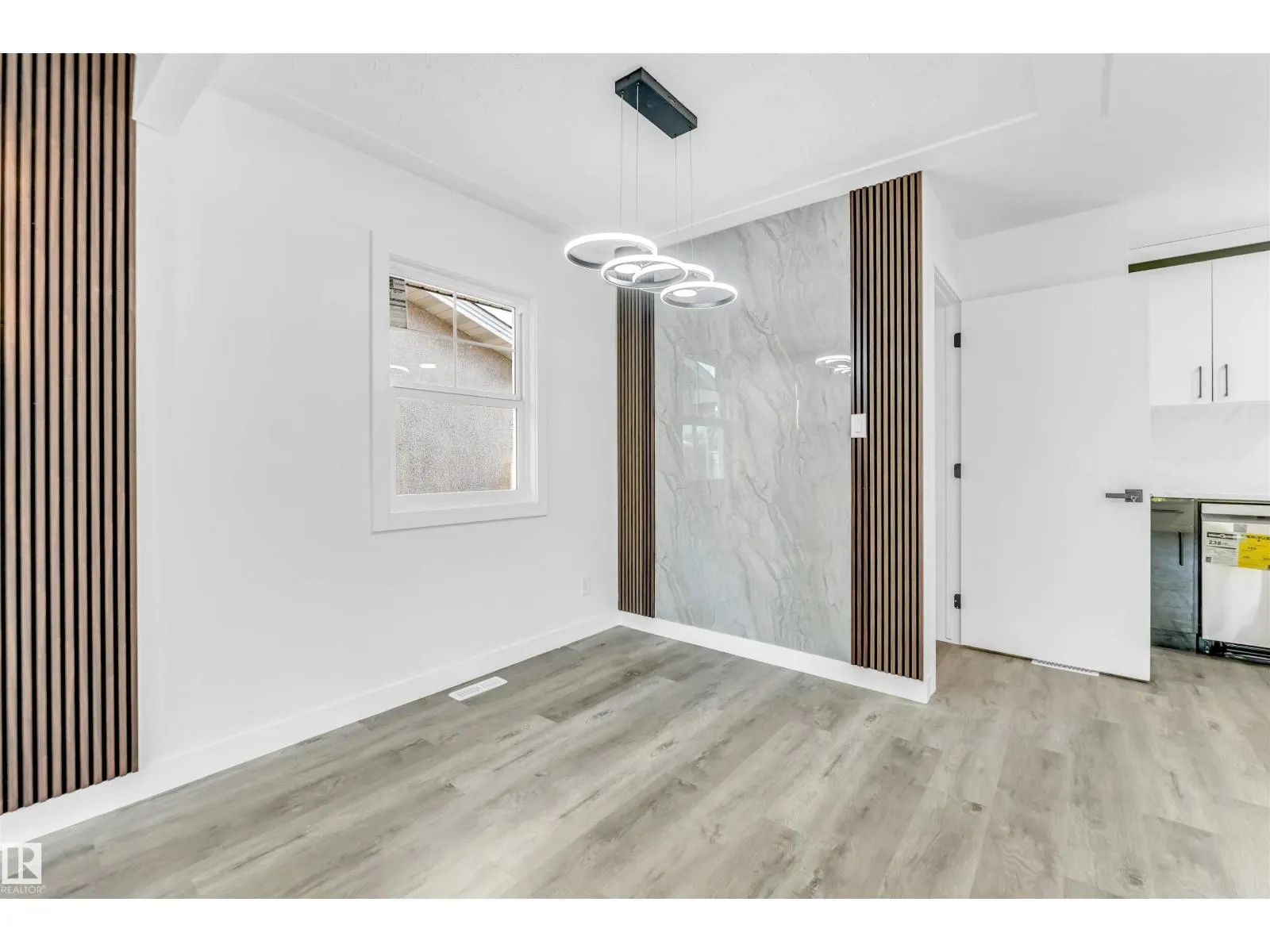 13604 139 ST NW
