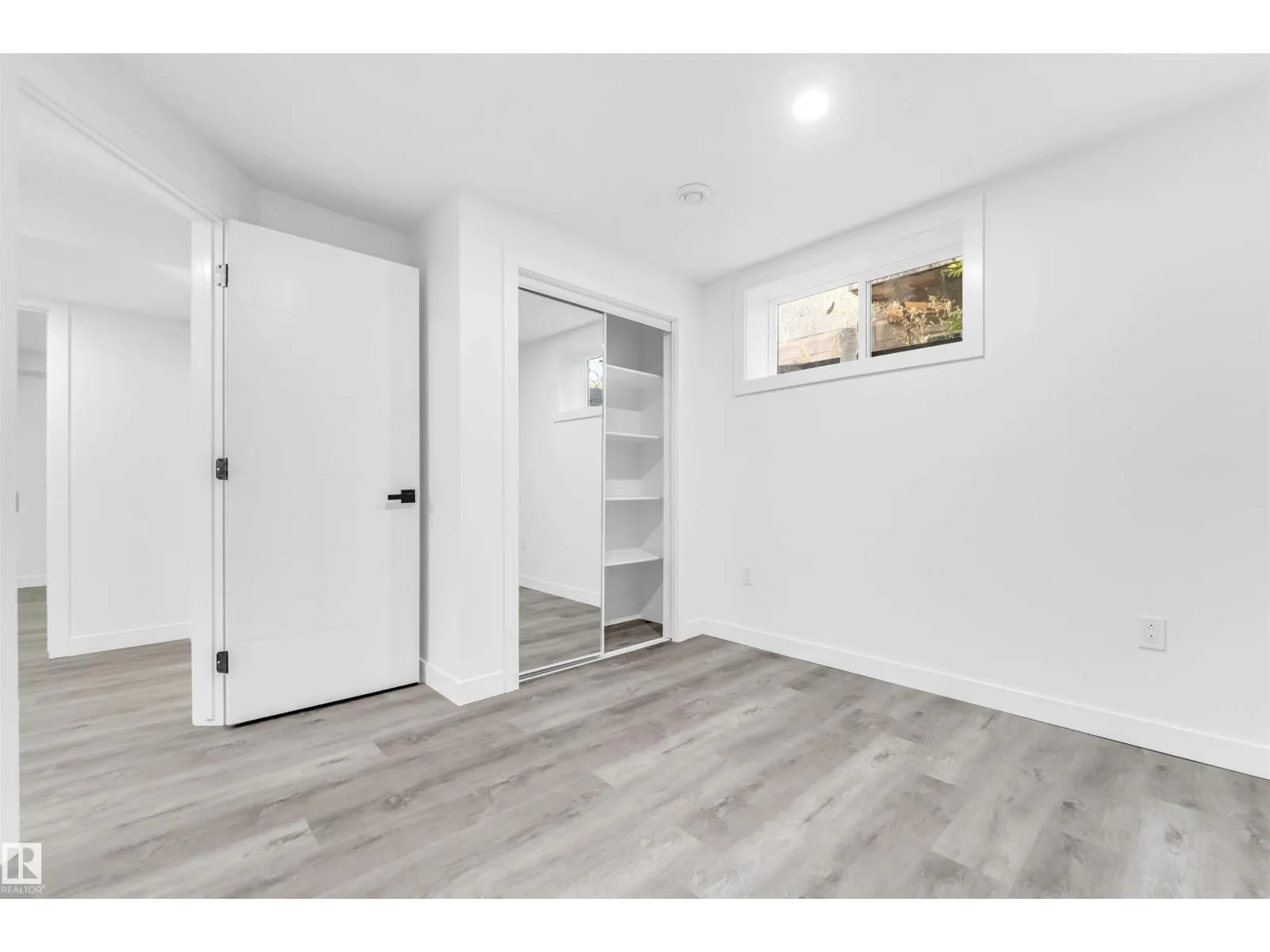 13604 139 ST NW