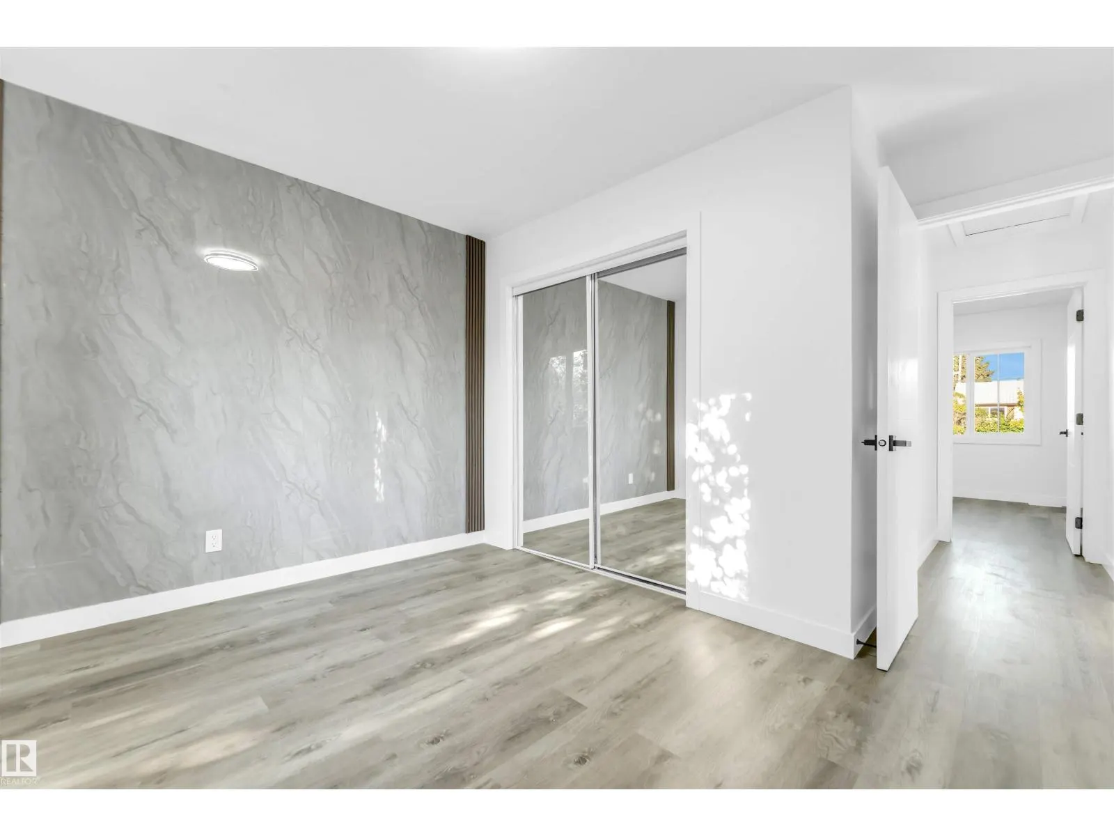 13604 139 ST NW