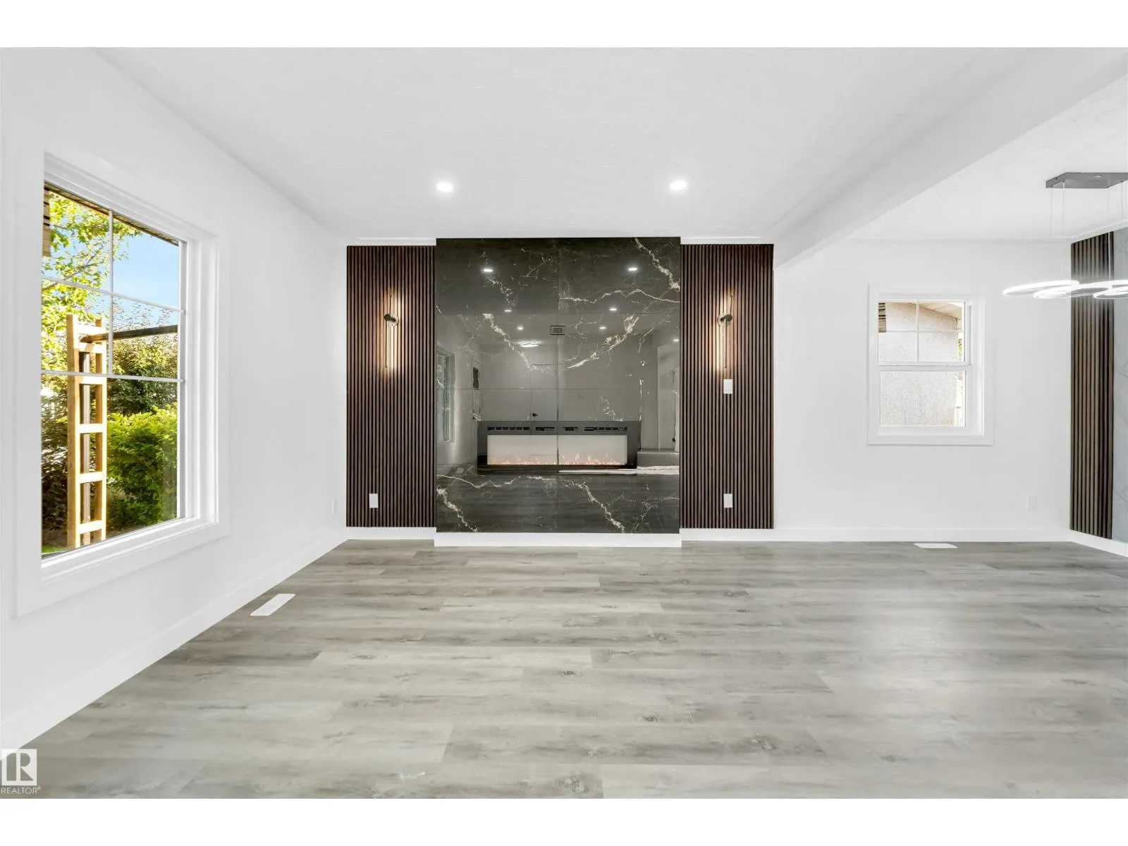 13604 139 ST NW