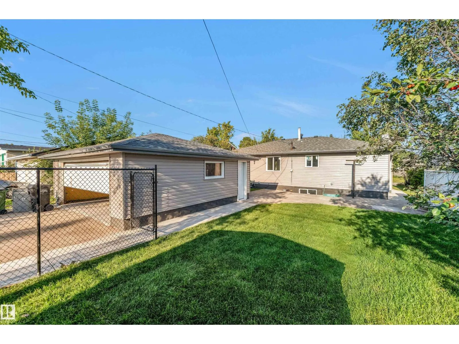 13604 139 ST NW