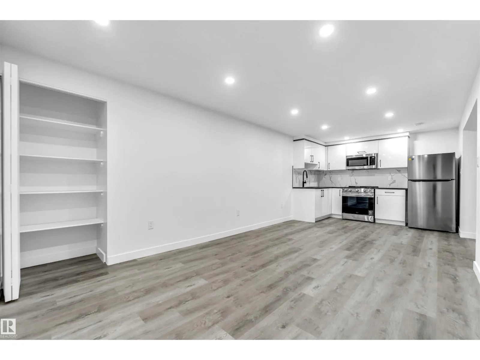 13604 139 ST NW