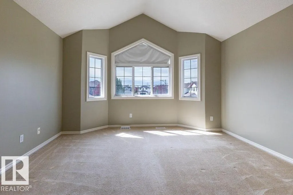 11546 11 AV SW