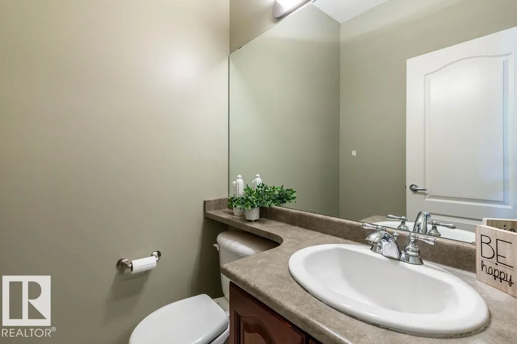11546 11 AV SW