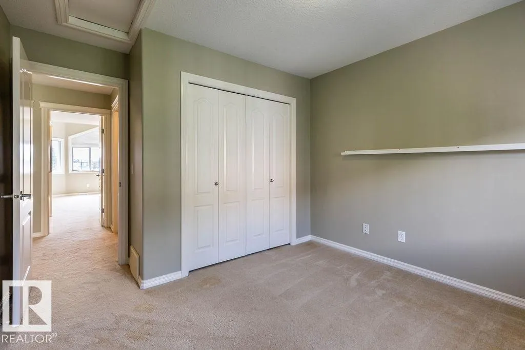 11546 11 AV SW