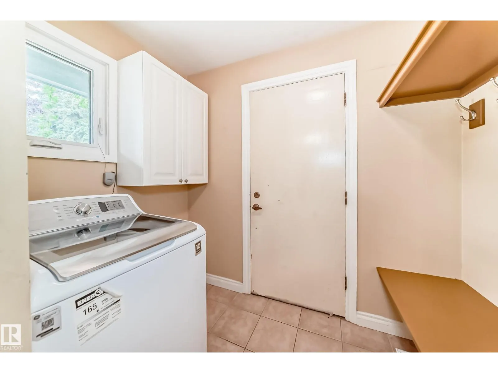 16 SCARBORO PL