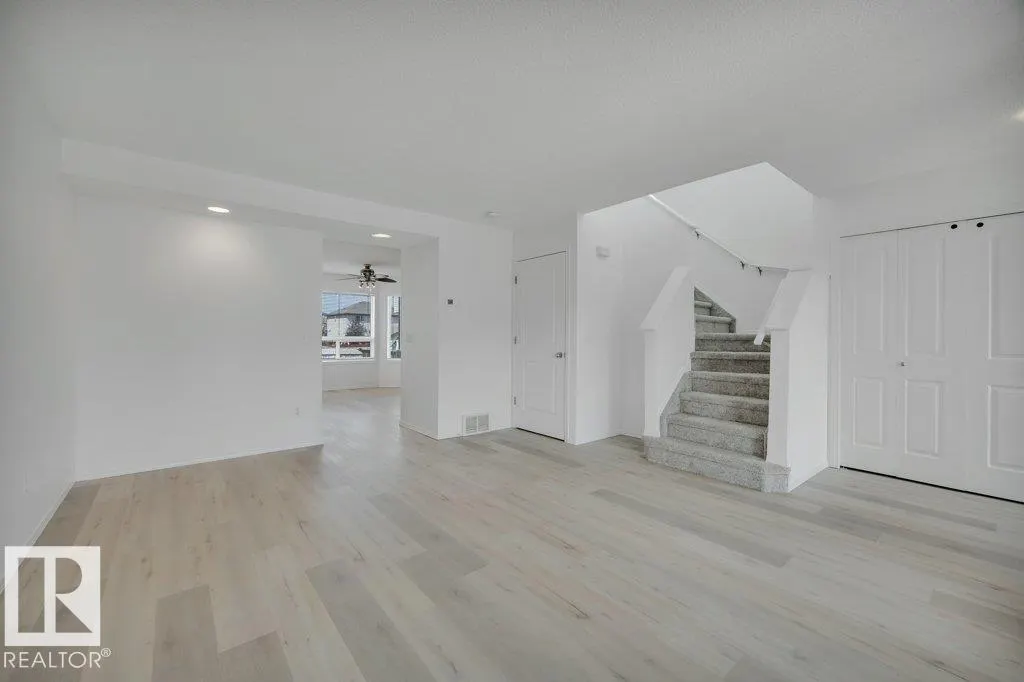 534 SONGHURST WY